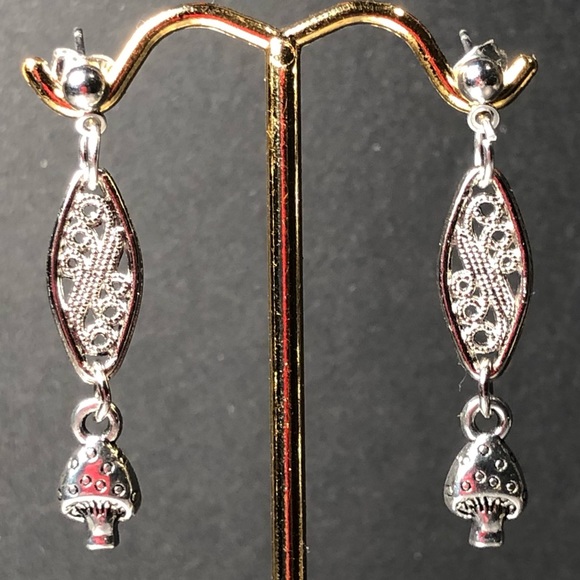 Mushrooms & silver filigree Pierced post’s Handcrafted multiple pairs available - Picture 2 of 6